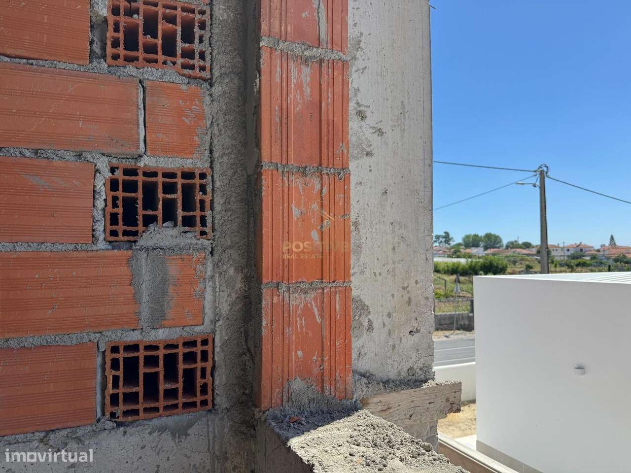 Nova Moradia T4 com Piscina na Vila de Azeitão-37