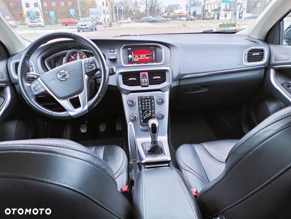 Volvo V40 D2 Drive-E Inscription - 1