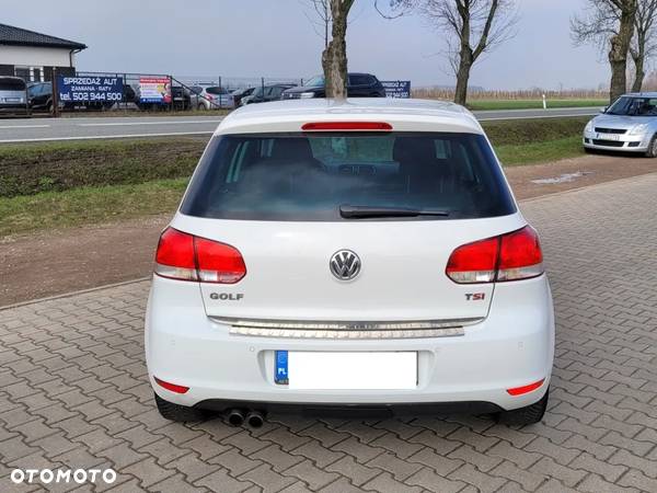 Volkswagen Golf - 10