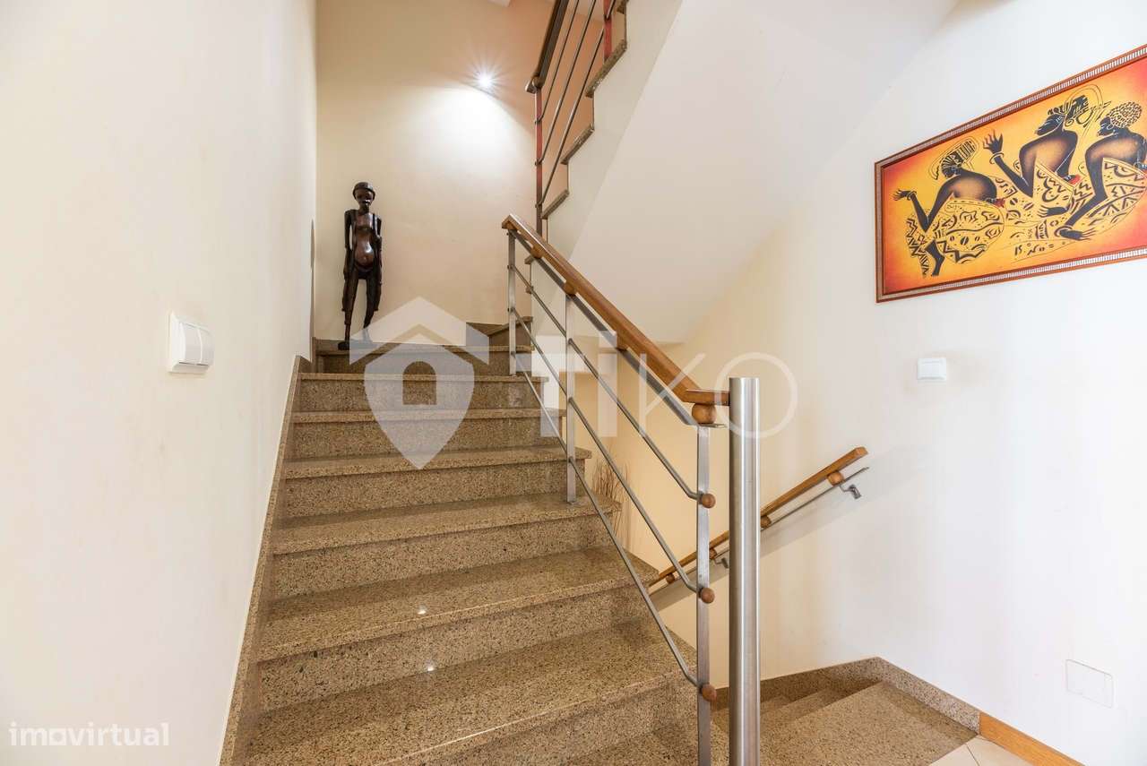 Moradia, 342 m², Charneca de Caparica e Sobreda-41