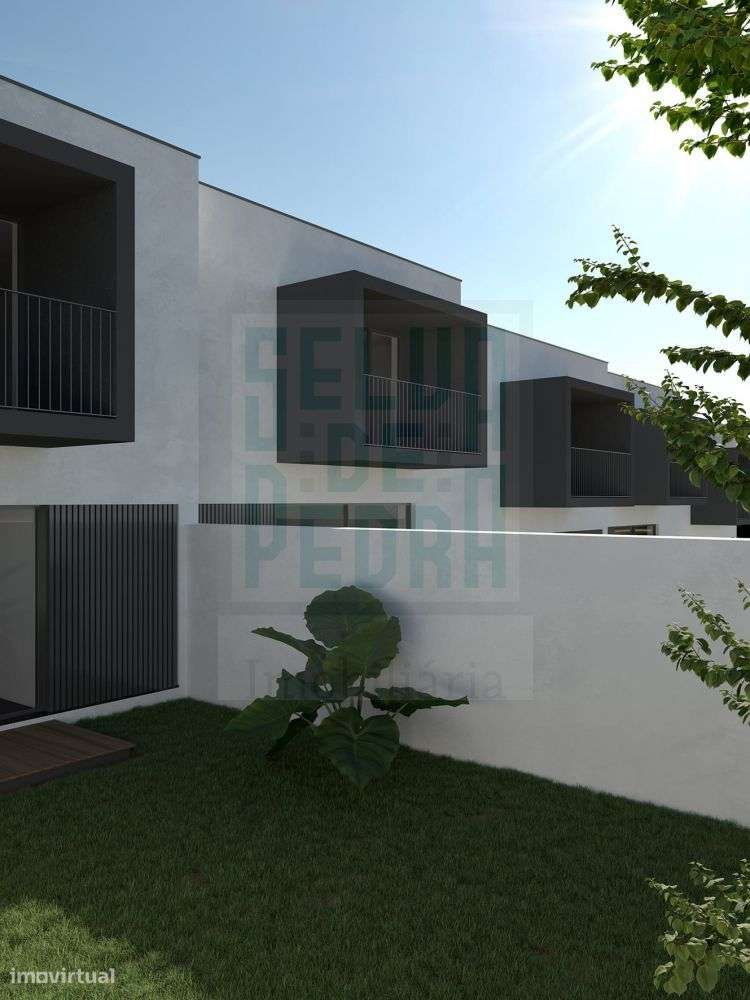 Moradia de 3 frentes V4 Famalicão-5