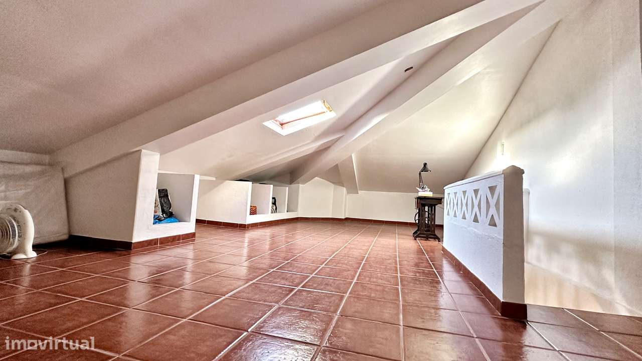 Moradia Geminada T4 – Quinta do Conde (Boa Água)-38