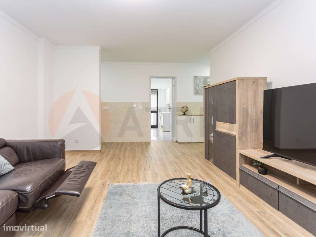 Harmonioso Apartamento com arrecadação-4