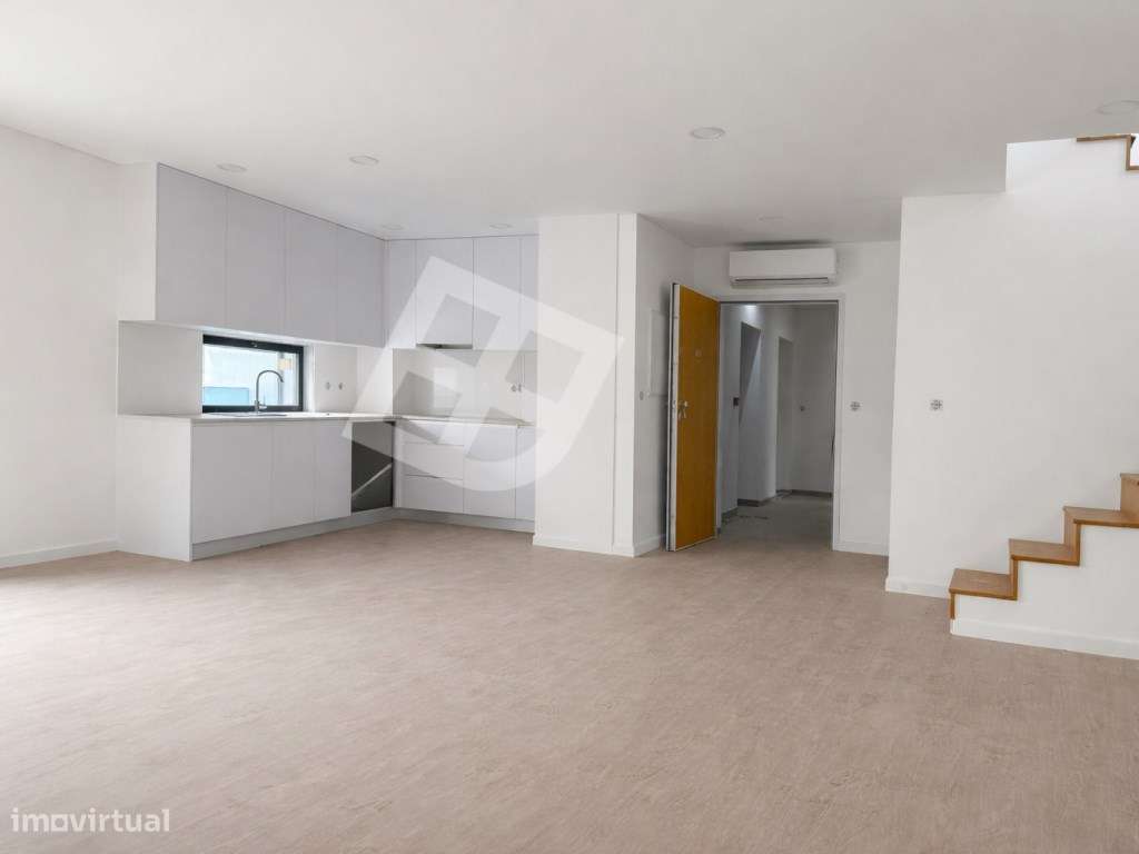 Apartamento T2+1 Dúplex c/ terraço - Pronto Habitar | Esgueira-5