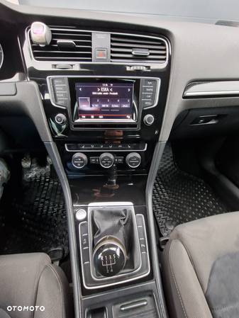 Volkswagen Golf VI 1.6 TDI Highline - 12