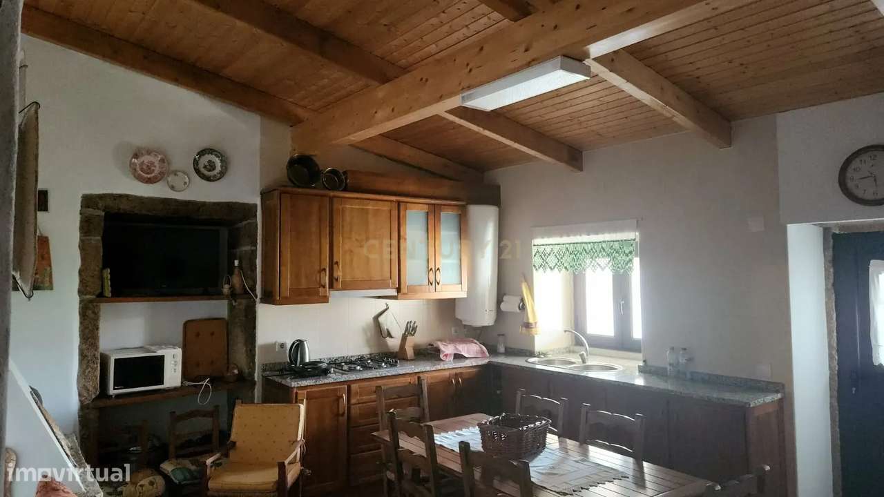 Moradia em Pedra com Terraço e Logradouro — Escalos de Baixo-20