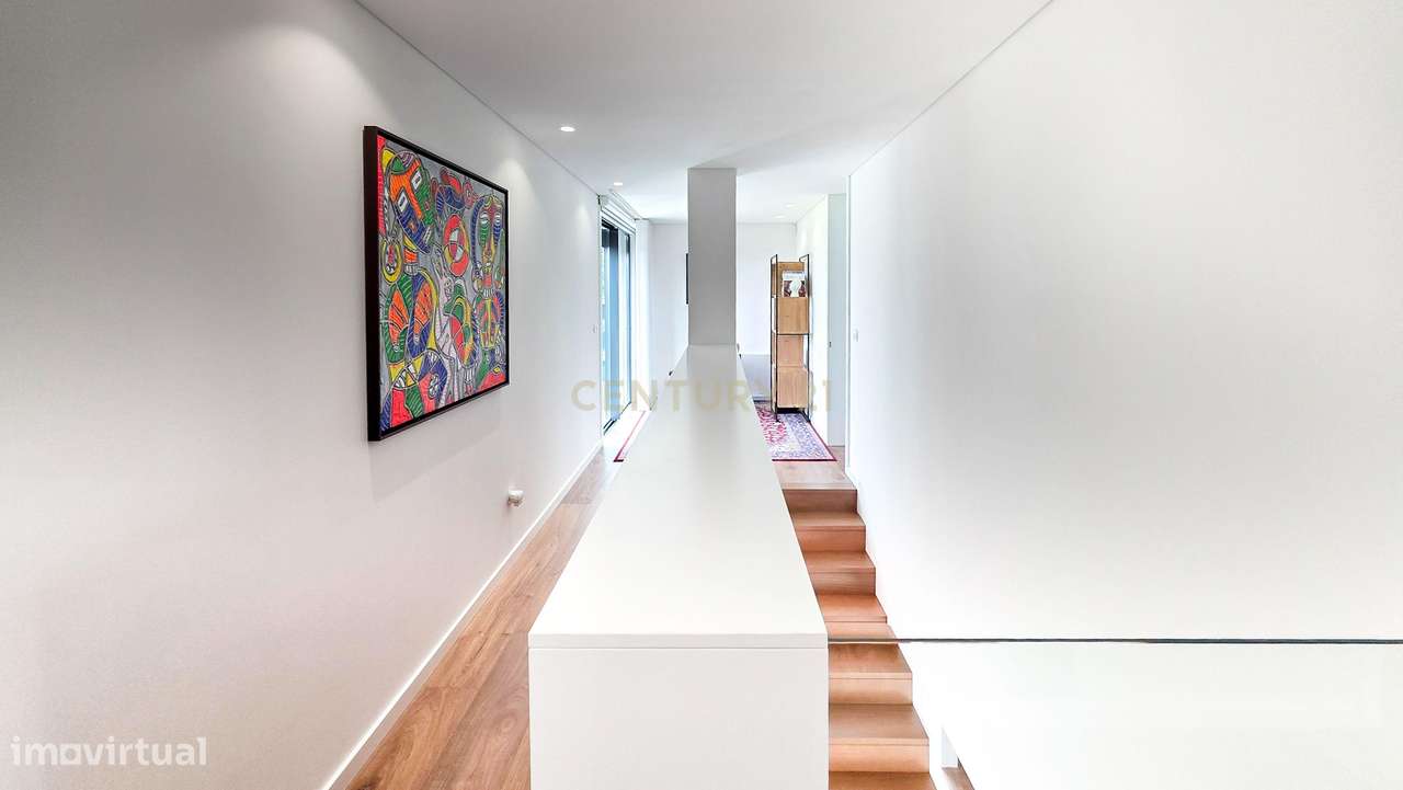 Moradia Contemporânea T4 com Piscina | Arquitetura Premium | Brufe, Vi-10