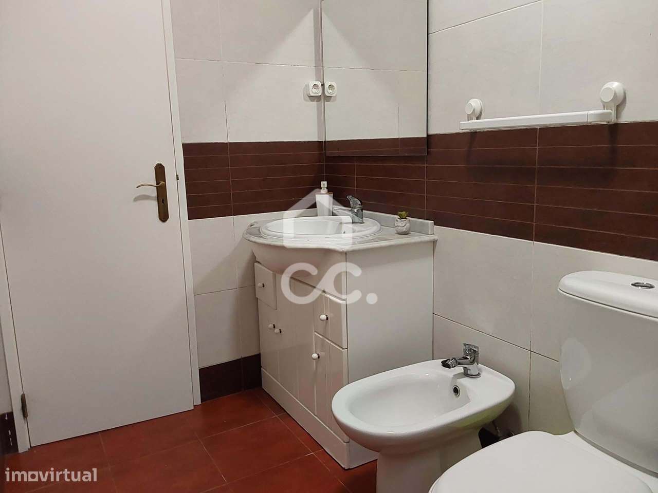 Apartamento T3 Moderno em Azeitão-20