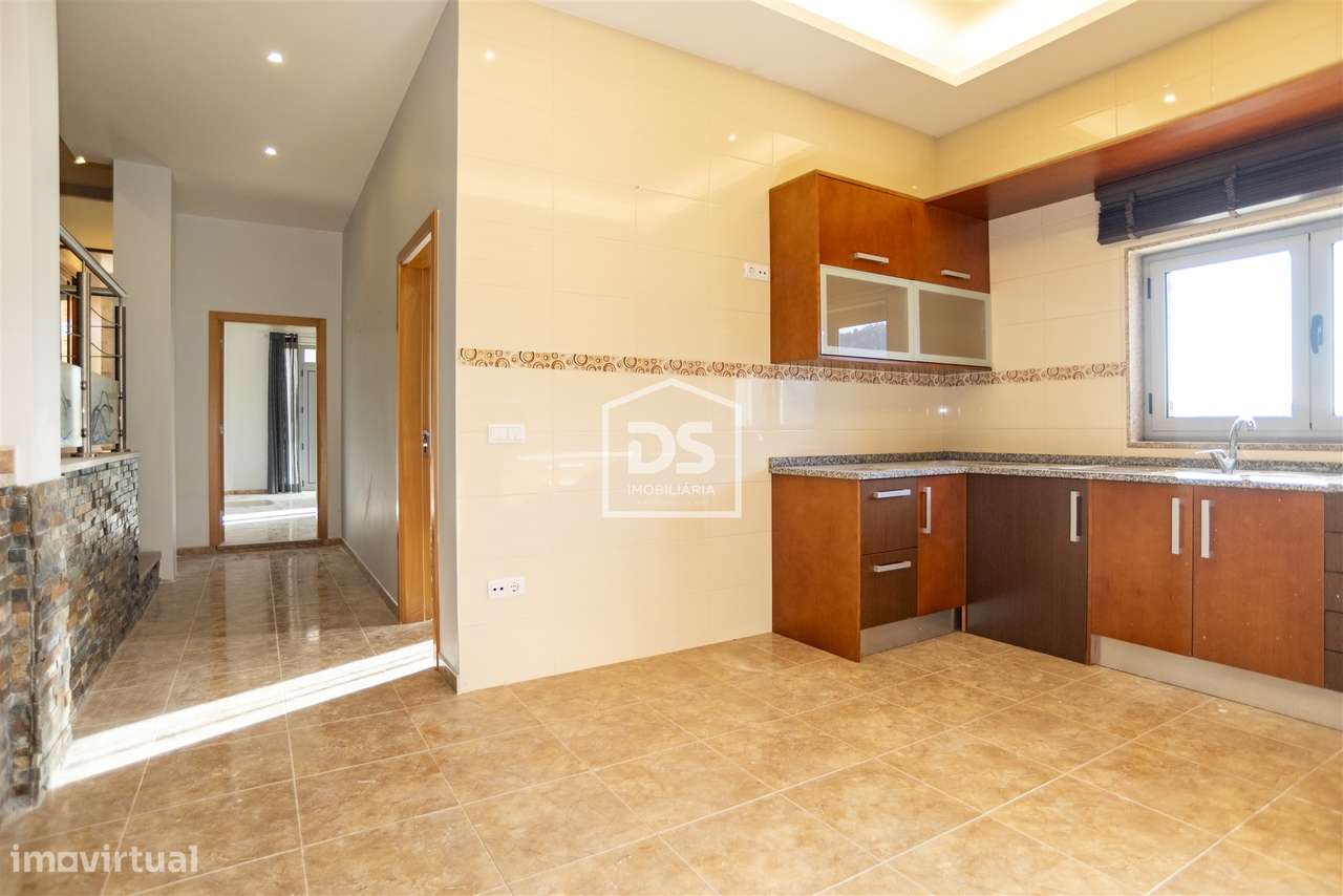 Moradia T7 Venda em São Cristóvão de Nogueira,Cinfães - Grande imagem: 5/33