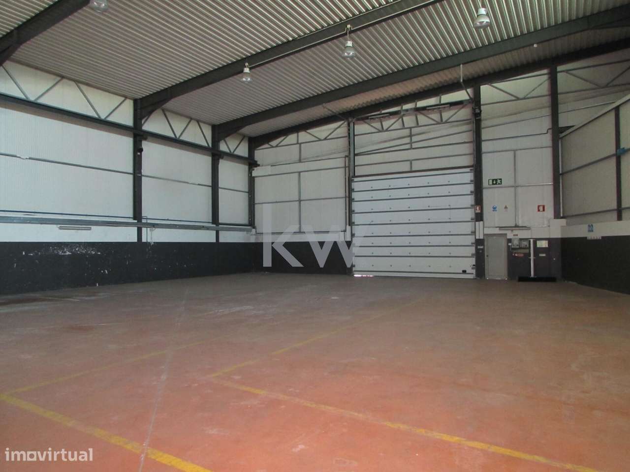 Armazém com gabinetes em Parque Empresarial a 10 minutos de Fátima - Grande imagem: 5/18