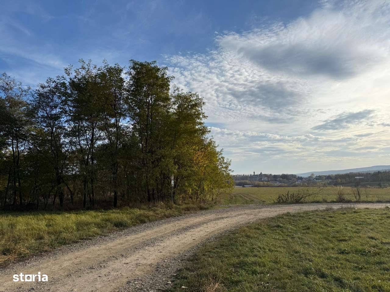 M.Dragomirna-Teren 2002mp, curent electric,pret 950E/ar. - Imagine principală: 5/7