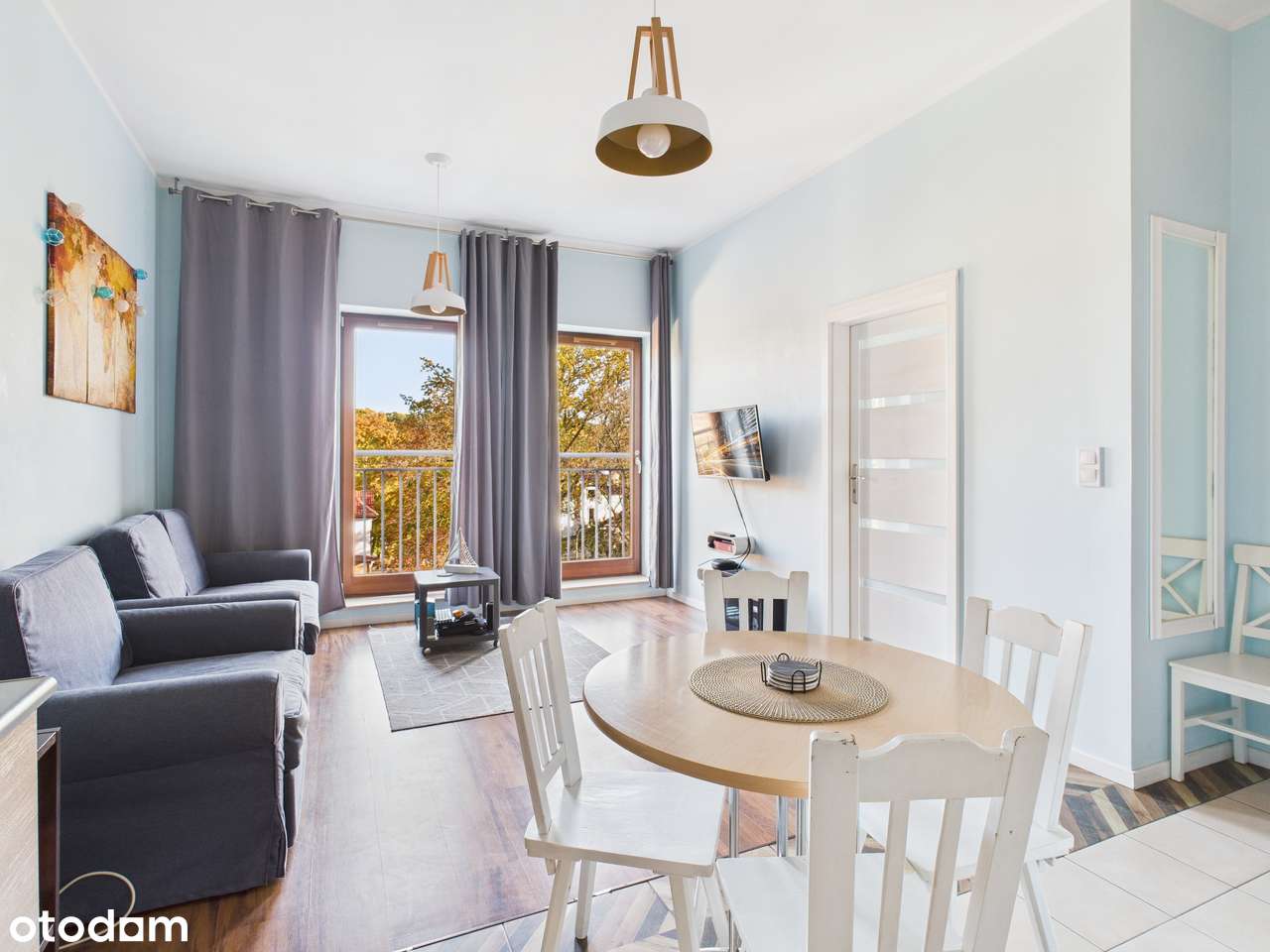 Os. Platan, 2 pokoje, winda, 10 min na plażę.-1