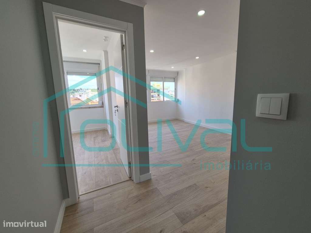 Apartamento T2+1 Remodelado-4