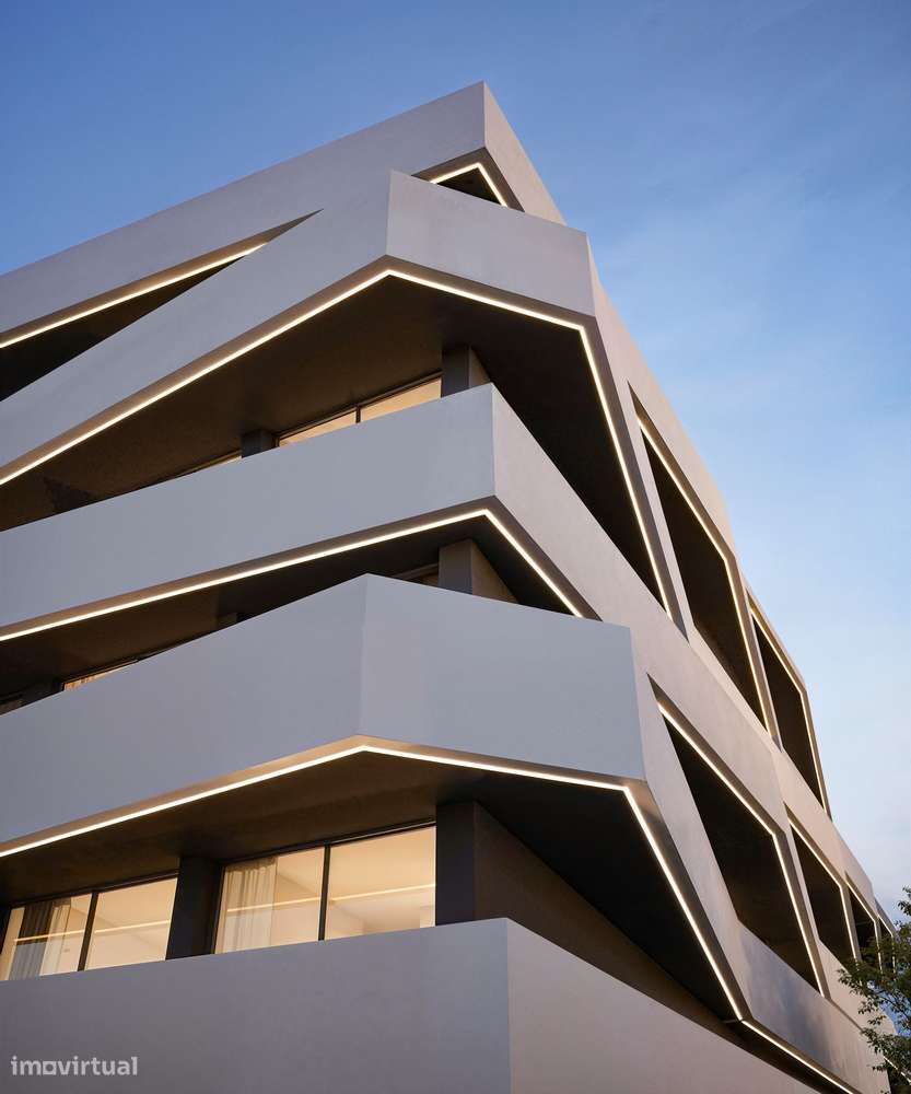 Apartamento T1+1 | Condomínio c/jardim e piscina | 1Lg de Garagem-4