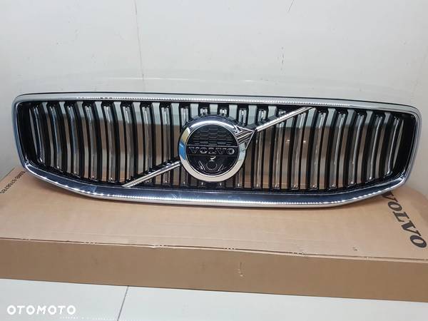 VOLVO S60 V60 II 2 17- GRILL ATRAPA - 1