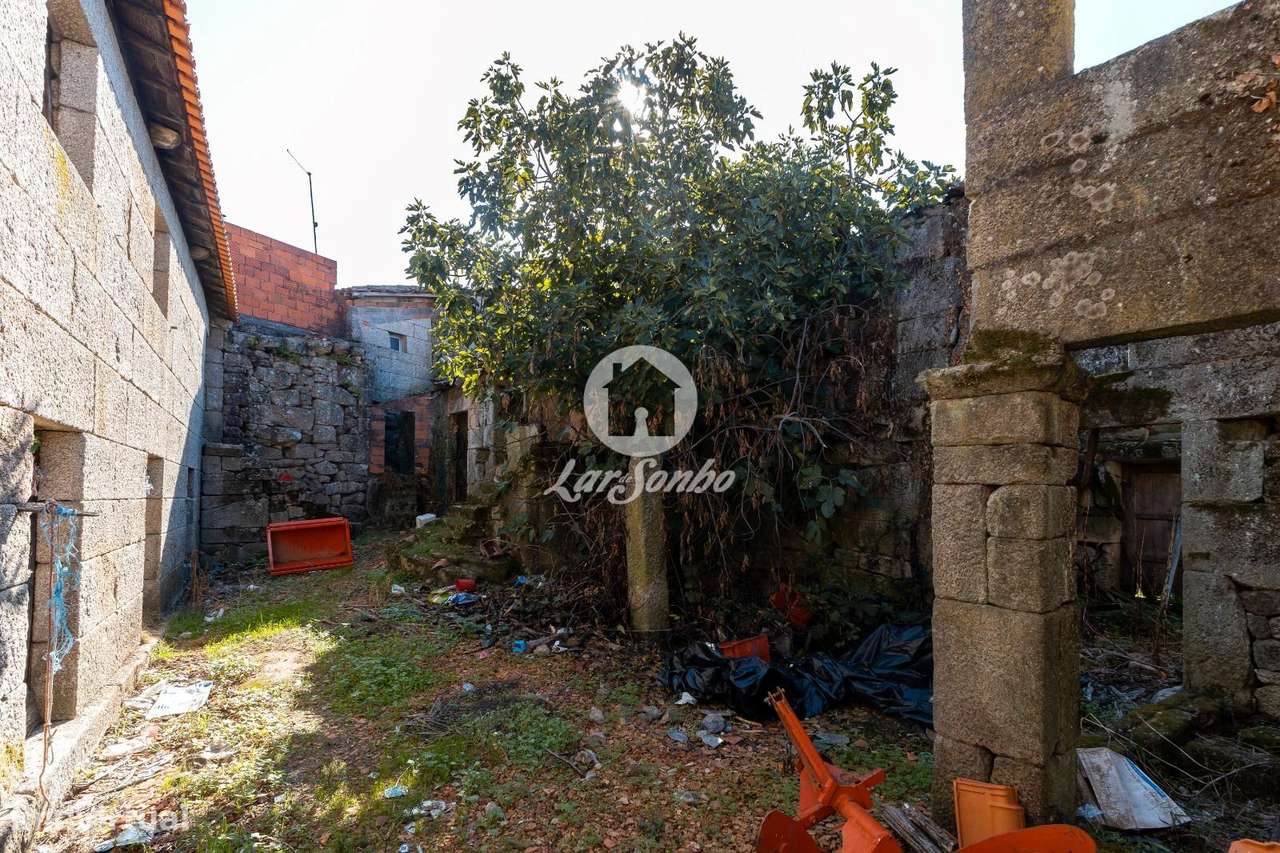 Moradia com terreno para restauro, Formoselos, Cerva - Grande imagem: 3/18