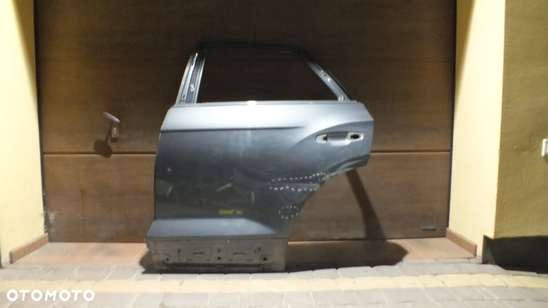Drzwi tylne lewe Audi Q3 83A - 1