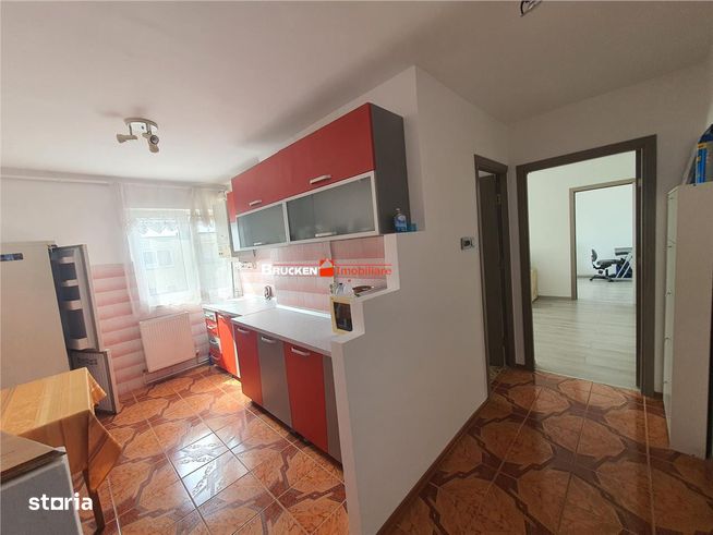 Apartament cu 2 camere de vanzare-4