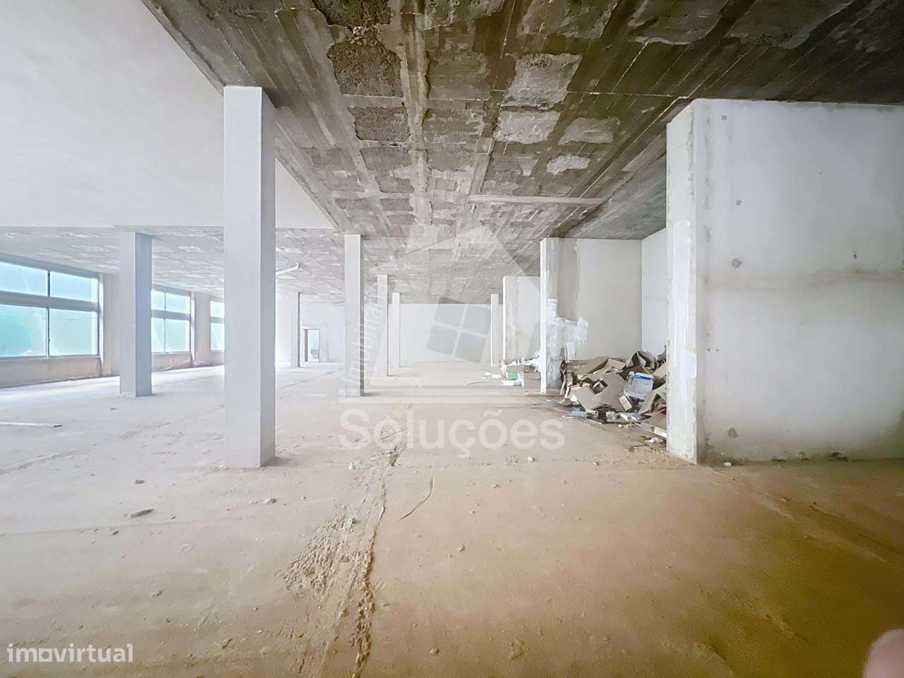 Loja à Venda na Praia da Rocha – Adapte ao Seu Negócio! - Grande imagem: 3/12