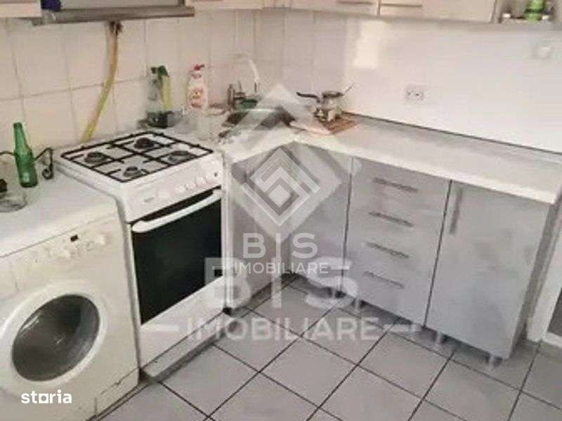 Apartament de vanzare - DECEBAL - Imagine principală: 3/10