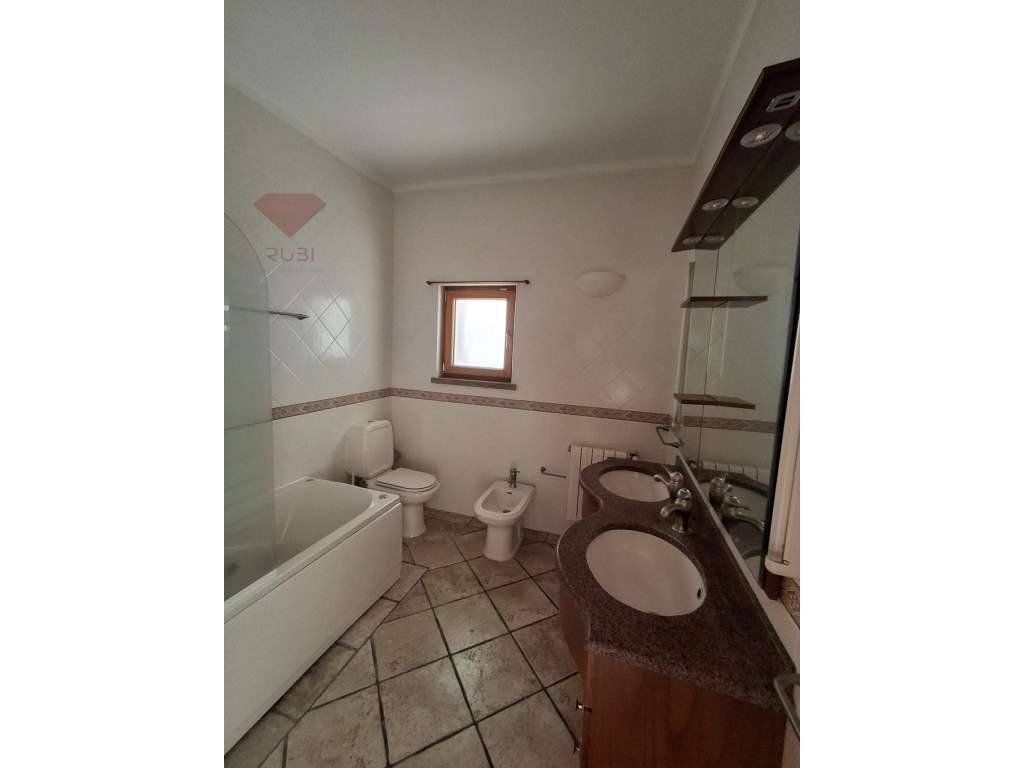 Moradia Exclusiva em Sesimbra-10