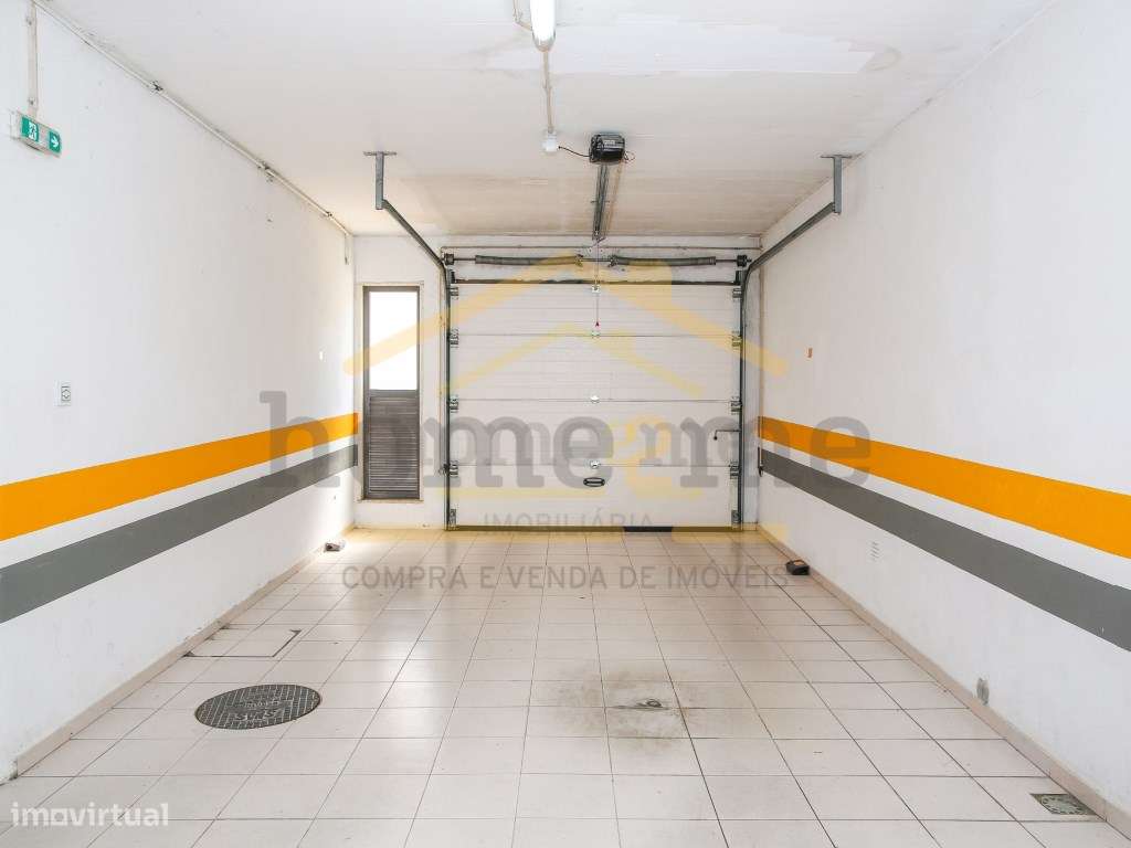 Fantástico Apartamento T3 com box e generosas áreas-29