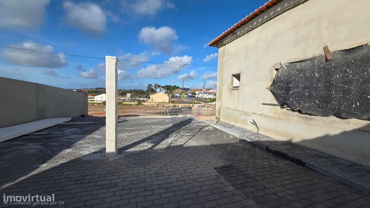 Moradia em Construção com Piscina e Espaço Exterior - Grande imagem: 5/22