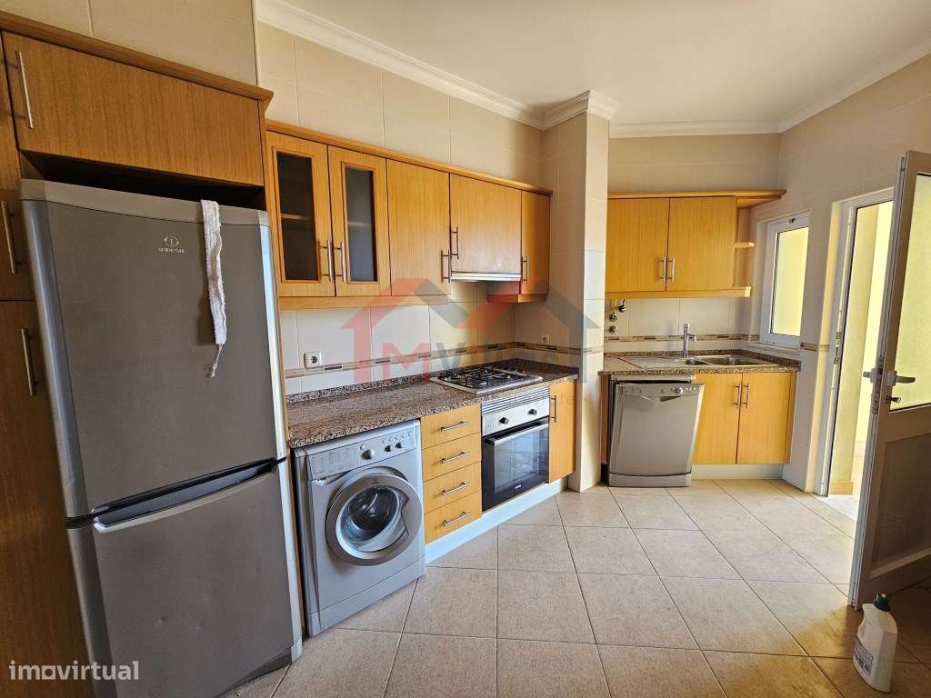 Apartamento T2 com garagem e arrecadação no centro - Almancil - Grande imagem: 3/17