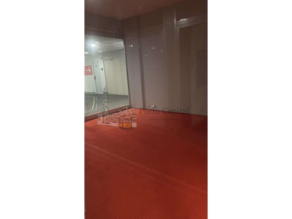 LOJA PRÓXIMO A CASA DA MUSICA - Grande imagem: 3/20