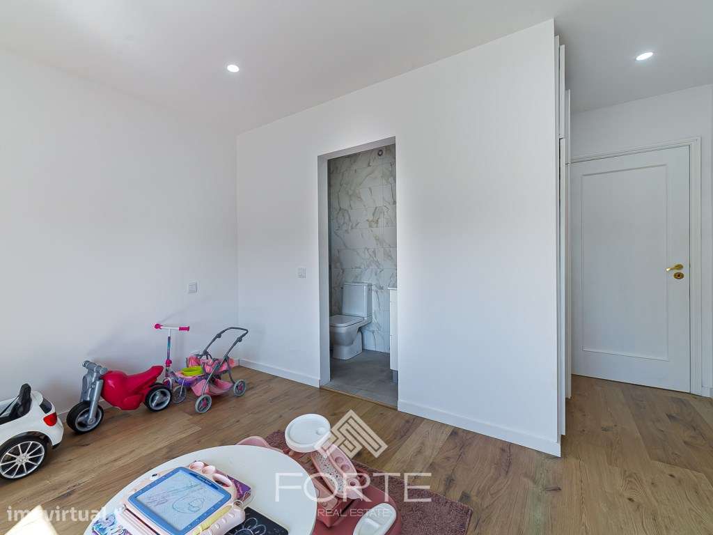 Apartamento T3 Argoncilhe-19