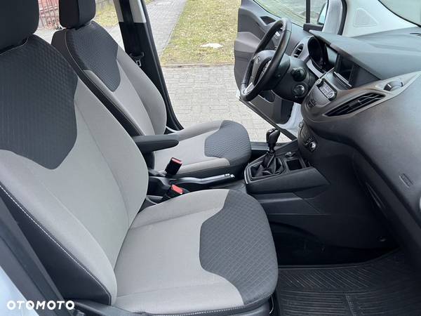 Ford Tourneo Courier 1.5 TDCi Trend - 19