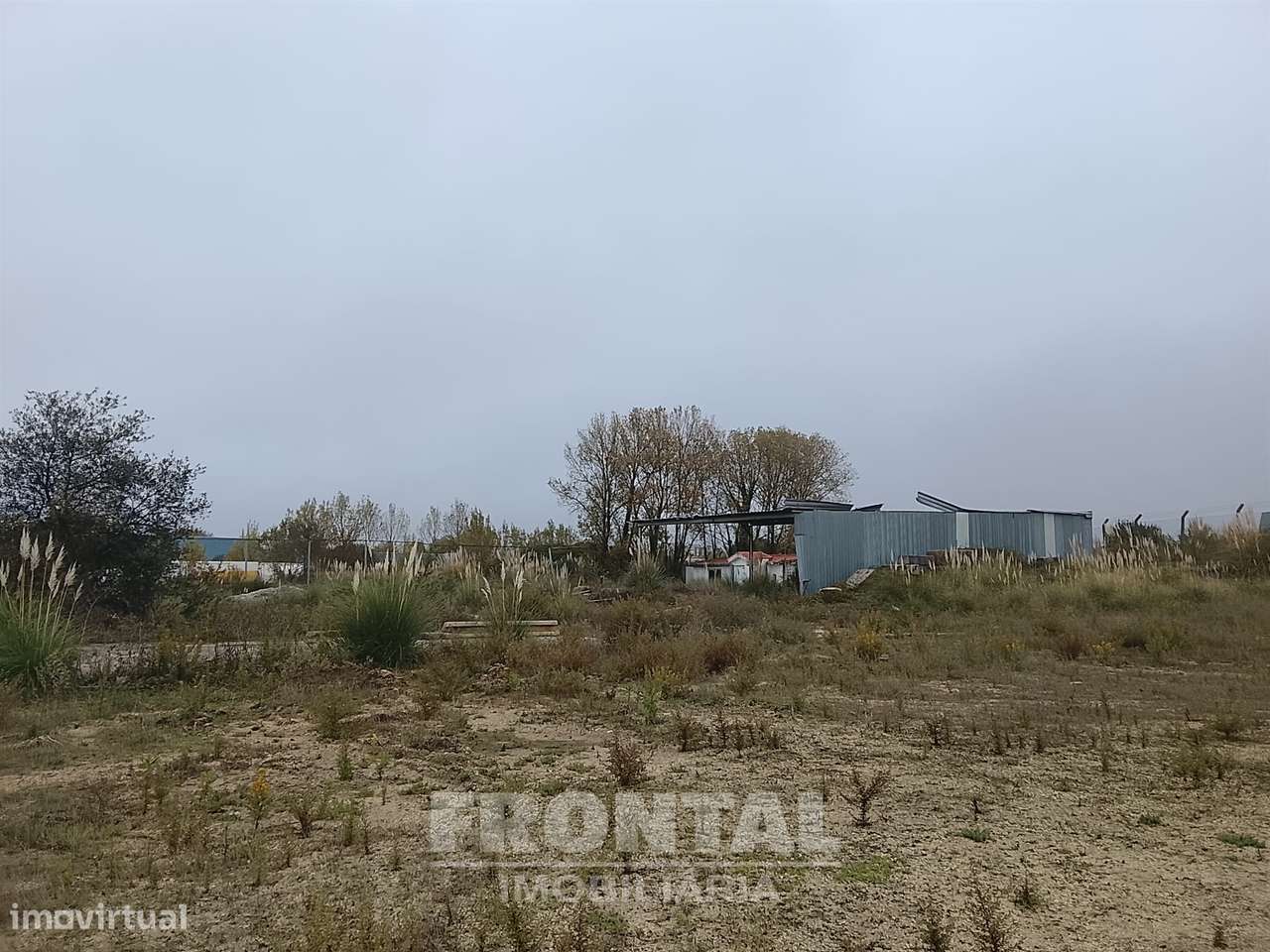 Terreno Industrial Plano – 7.200 m² | Perto do porto de Leixões | Zona-28