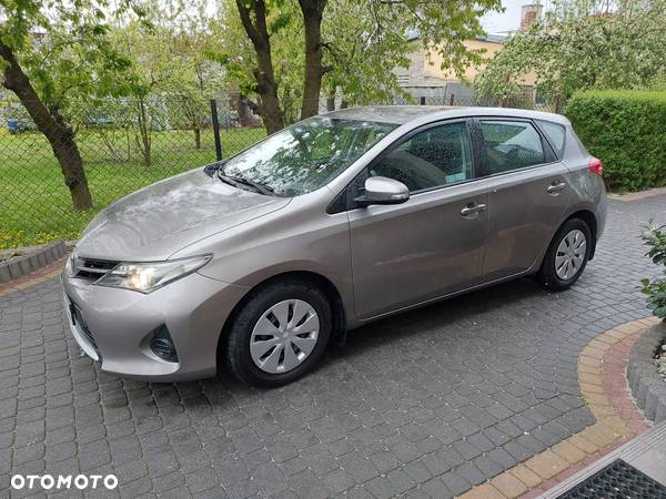 Toyota Auris 1.6 Dynamic - 10