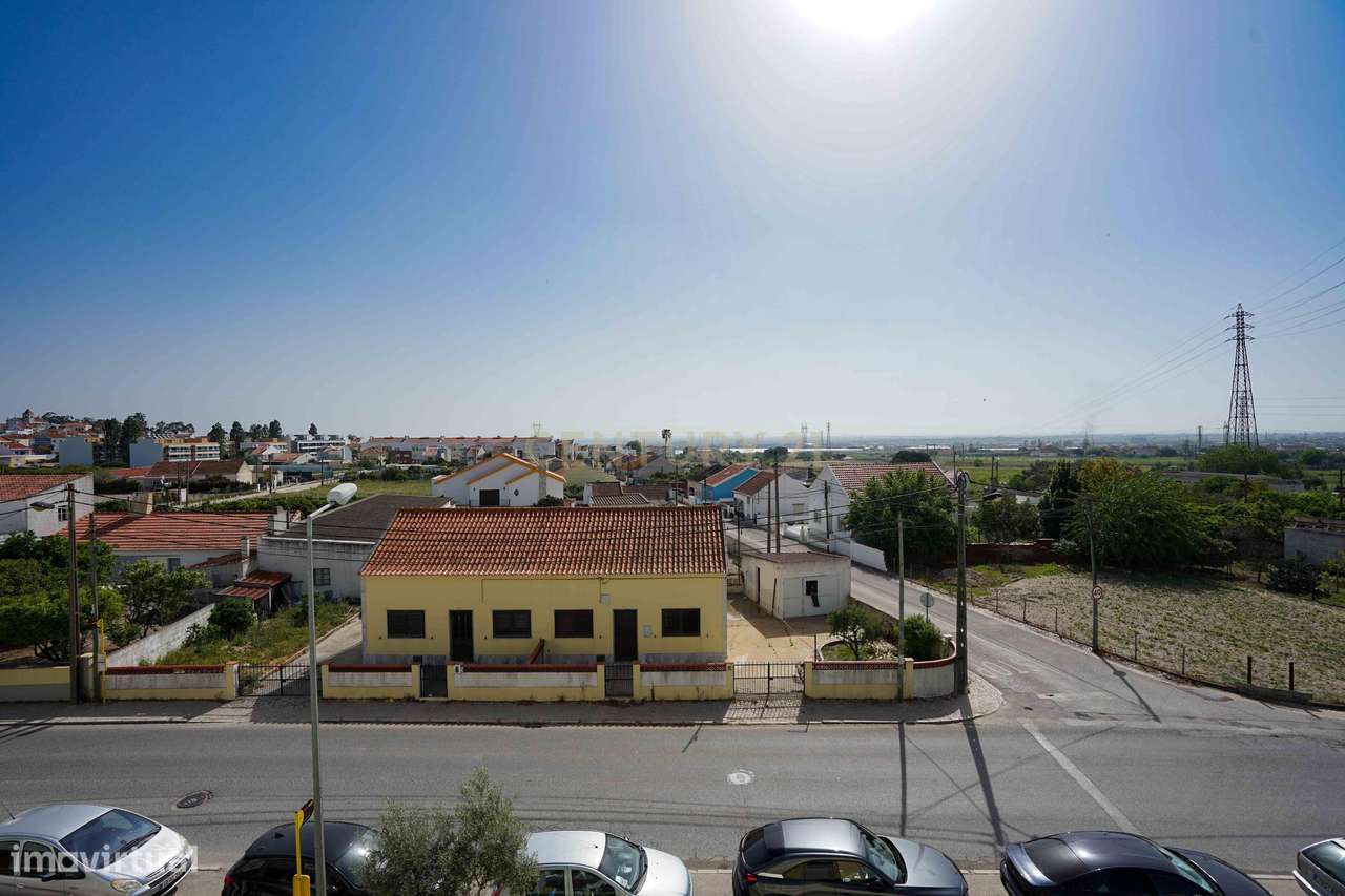 Apartamento T3 Excelentes áreas-30