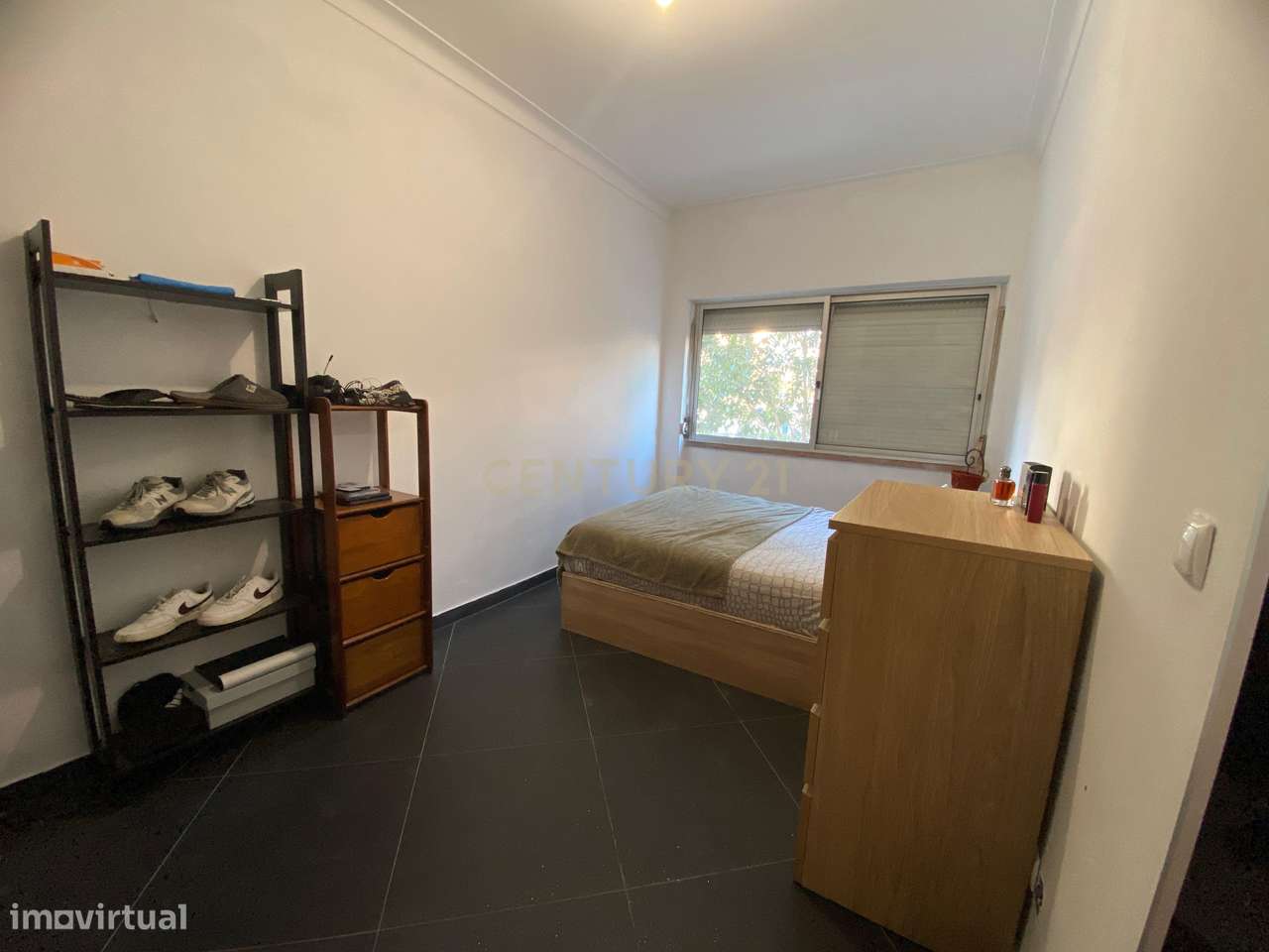 Apartamento T3 em Almada, numa zona tranquila e perto do centro-12