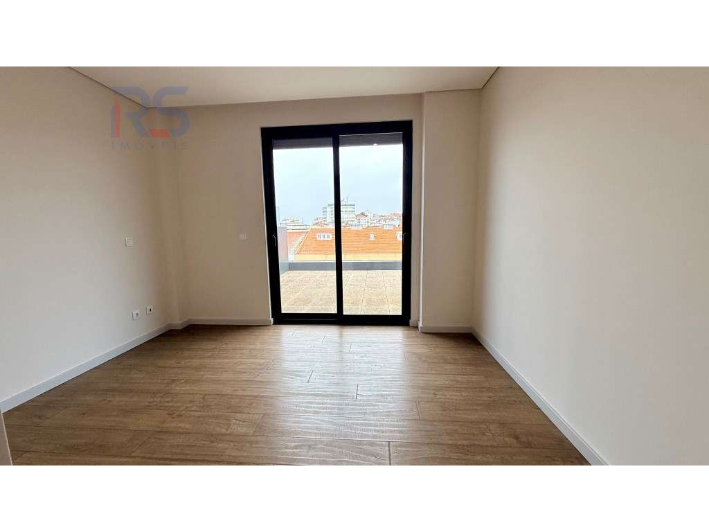 T4 último piso Boavista Porto-25