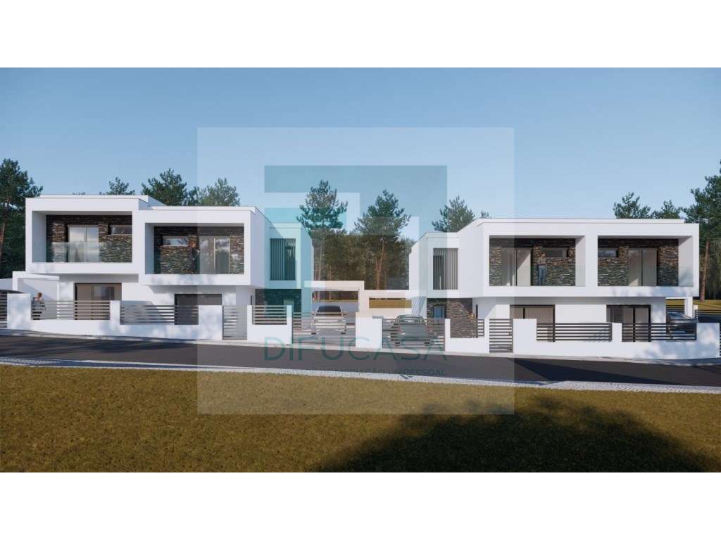 Moradia T4 com Suíte , Pérgula de estacionamento e Piscina - Grande imagem: 4/8