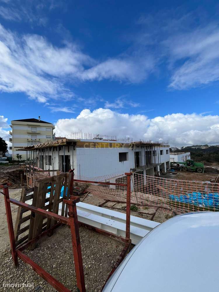 T3 Único em Leiria: Construção ICF em Condomínio Fechado com Piscina - Grande imagem: 4/5