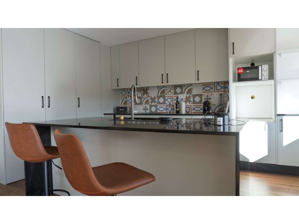 Moradia T3 com Piscina em Sesimbra-6