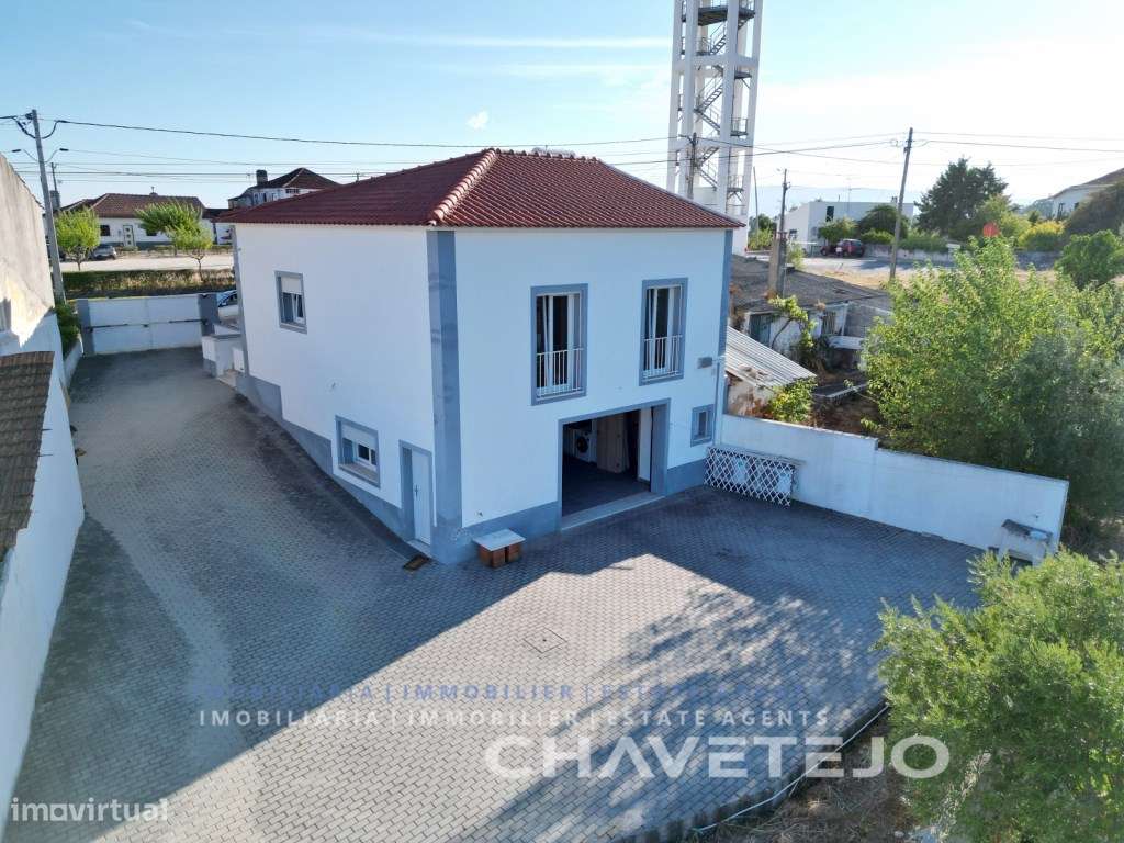 Moradia Geminada T3 com Garagem e Terreno com Árvores de Fruto para... - Grande imagem: 5/60