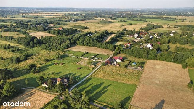 Działka budowlana 27ar w ładnym otoczeniu