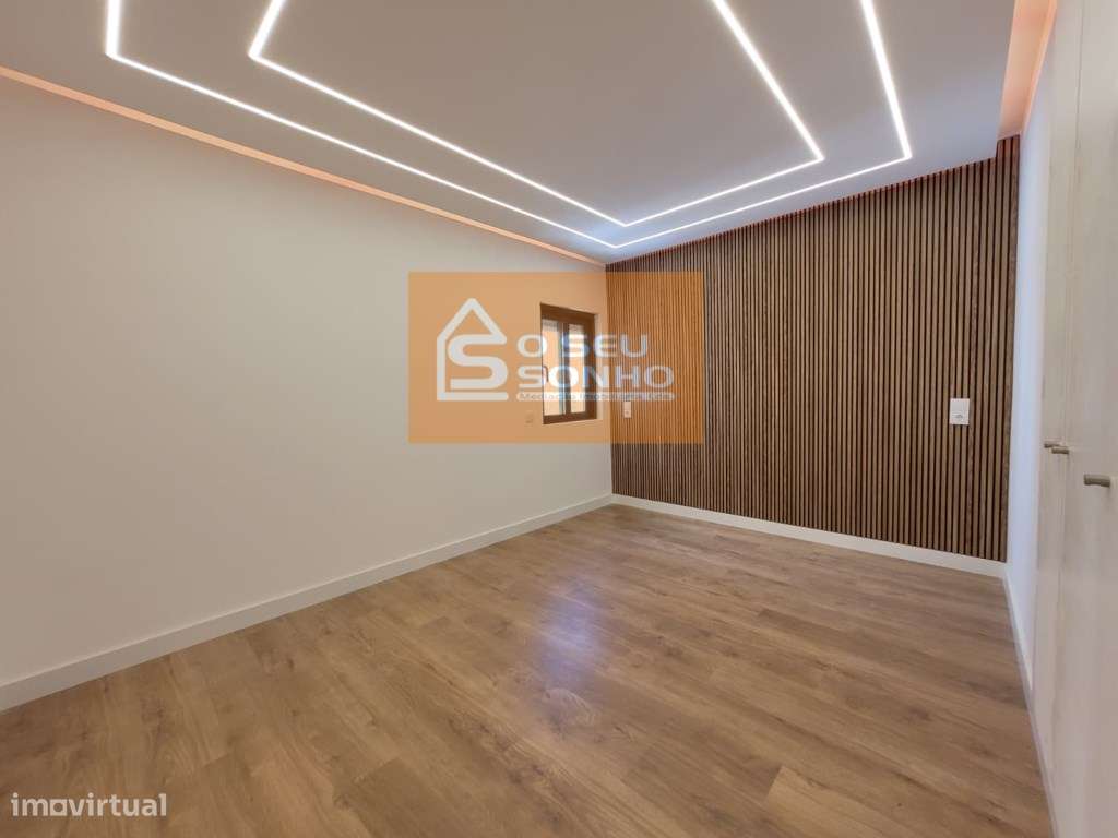 Apartamento T2 na Primeira Linha de Quarteira com Vista Mar-9