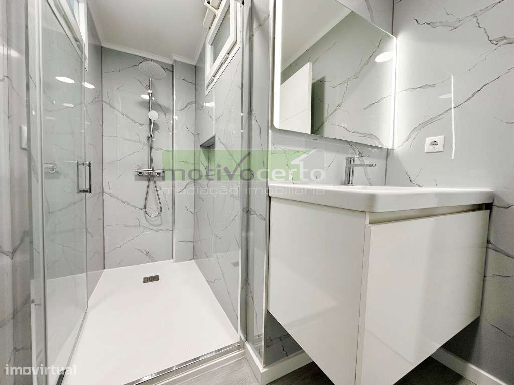 T2 Totalmente Remodelado com 2 WC na Figueirinha, Oeiras. Pronto Ha...-17
