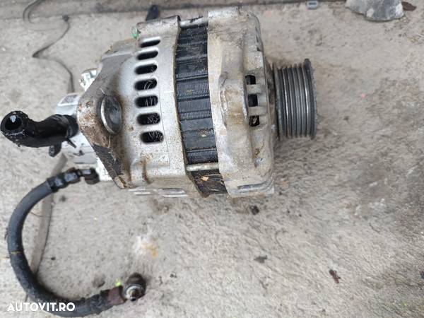 Alternator cu pompa de vacuum Opel ASTRA G 1.7 D cu pompa de vacuum Cod: LR1100502 - 1