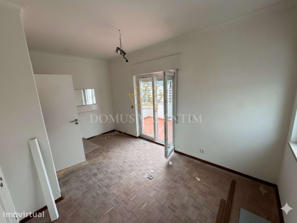 T1 Remodelado em Setúbal - Moderno, Luminoso e Pronto a Habitar - Grande imagem: 3/10