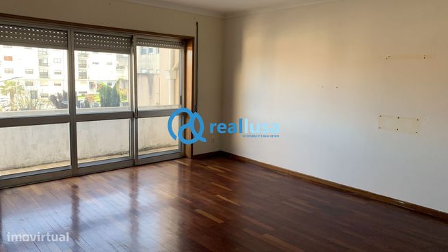 Apartamento T3 Vilar de Andorinho Vila Nova de Gaia-0