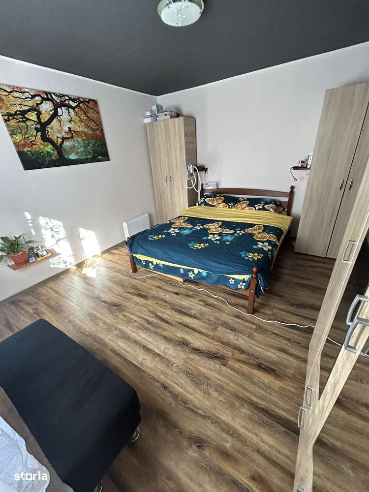 Casă de vânzare - Imagine principală: 4/9