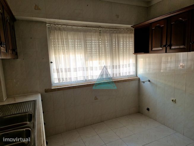 T3 Pontinha * * oportunidade * * Excelente Localização * * REMODELADO-16