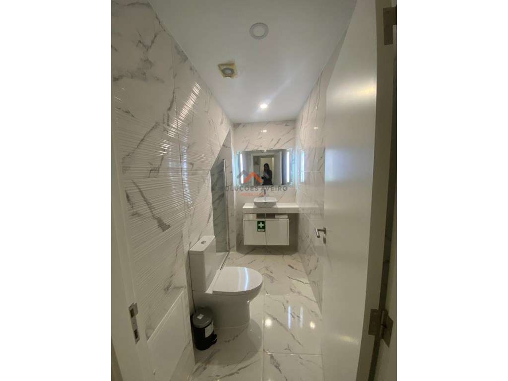 Apartamento T1 Novo no Alboi - Aveiro-14