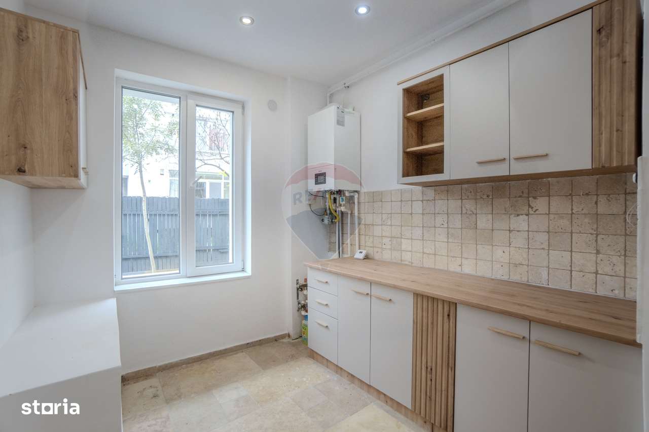 COMISION 0 | Birou modern si luminos la casa cu gradina privata - Imagine principală: 4/20